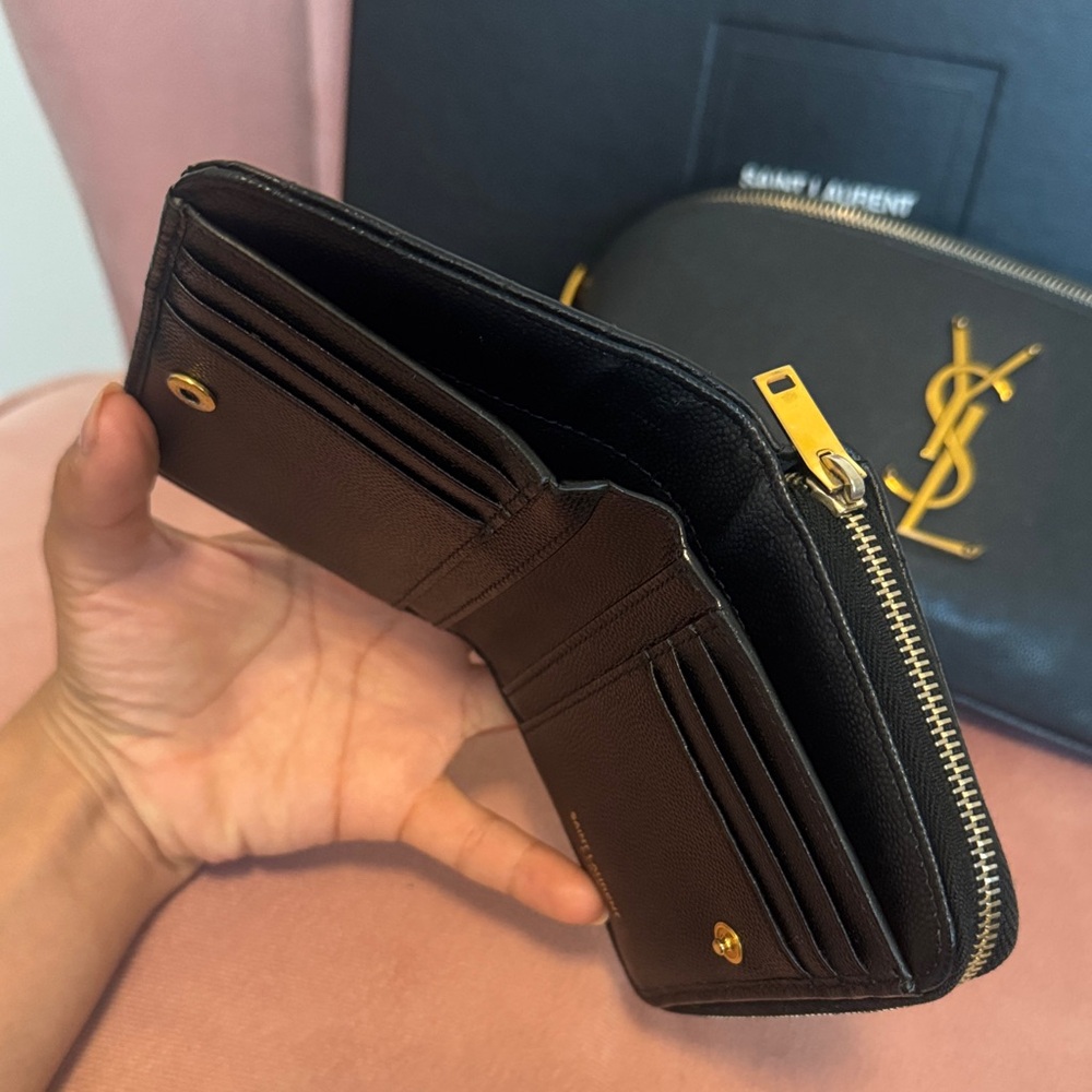 ✨ SALE ✨ Saint Laurent Wallet - Picture 11 of 12